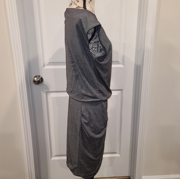 - Athleta Dress size small - Picture 4 of 5
